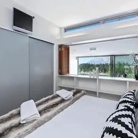 Luxury Lakeview 2 Bedroom Apartment Queenstown Exterior photo