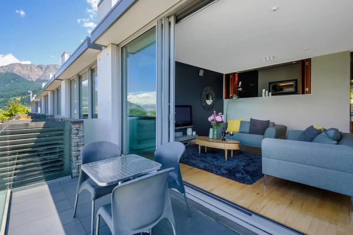 Luxury Lakeview 2 Bedroom Queenstown